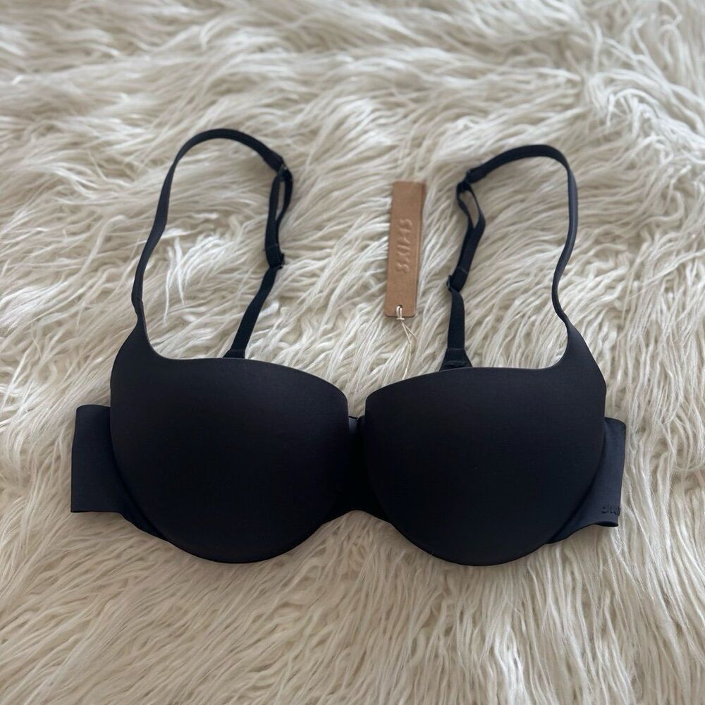 SKIMS Black Contour T-Shirt Bra